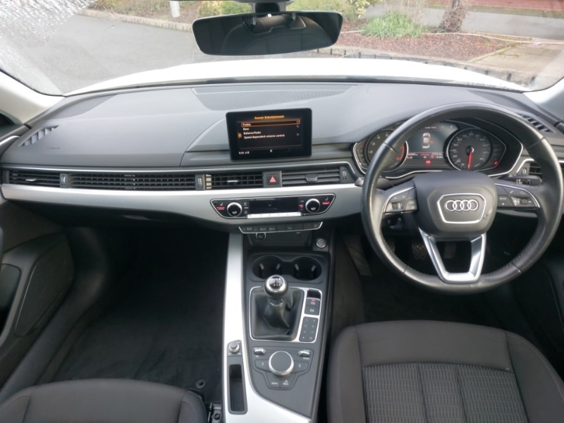 Used Audi A4 2019 for sale - 76897500: Photo 2