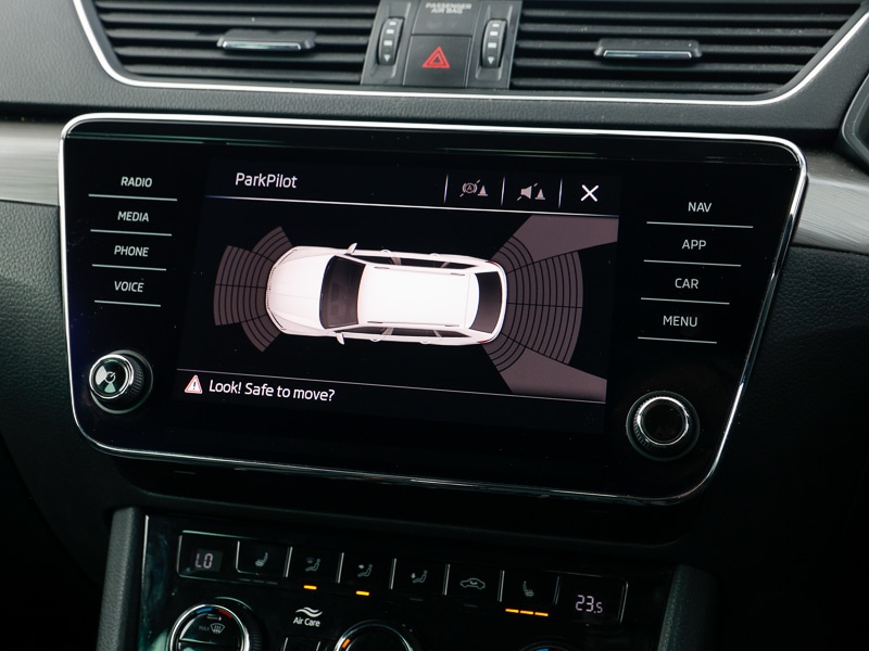 Used Skoda Superb 2019 for sale - 76732063: Photo 11