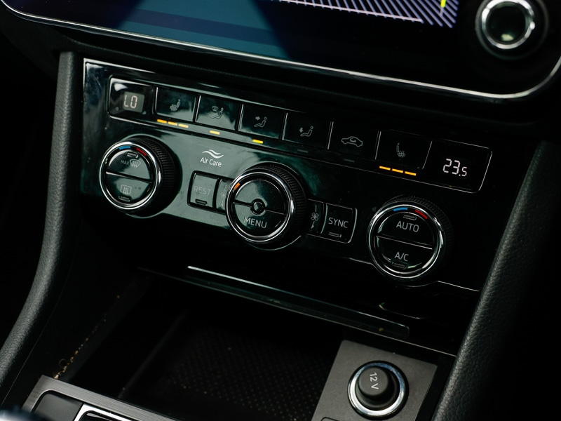 Used Skoda Superb 2019 for sale - 76732063: Photo 16