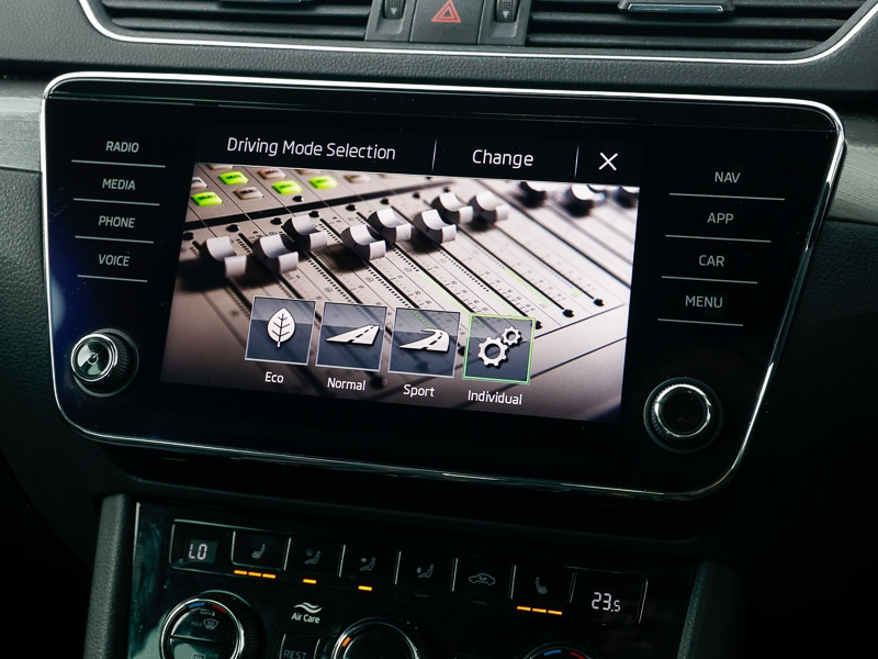 Used Skoda Superb 2019 for sale - 76732063: Photo 17