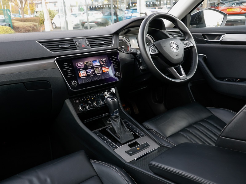 Used Skoda Superb 2019 for sale - 76732063: Photo 18