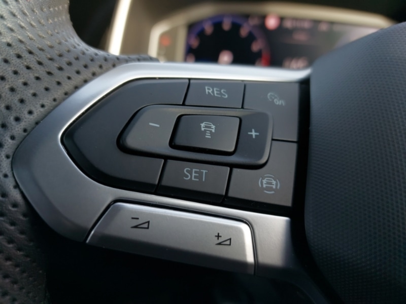 Used Volkswagen T-Roc 2025 for sale - 77299883: Photo 14