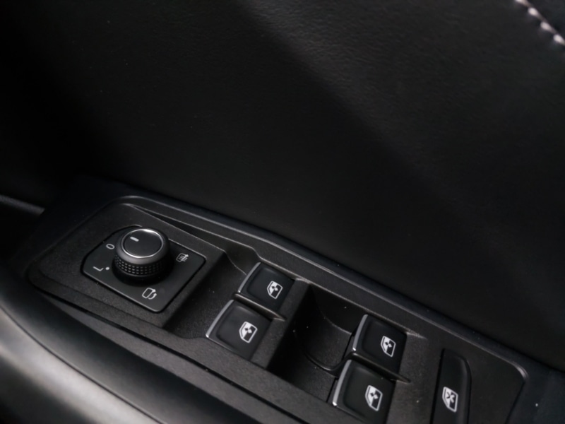 Used Volkswagen T-Roc 2025 for sale - 77299883: Photo 16