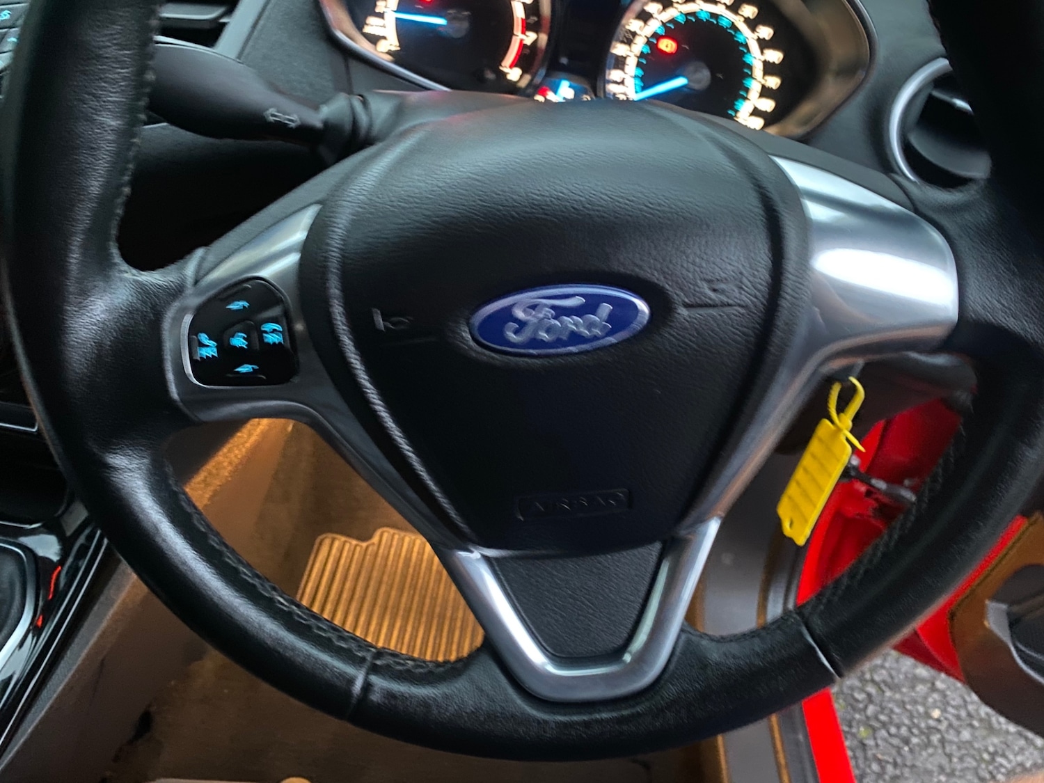 Used Ford Fiesta 2015 for sale - 77199020: Photo 8