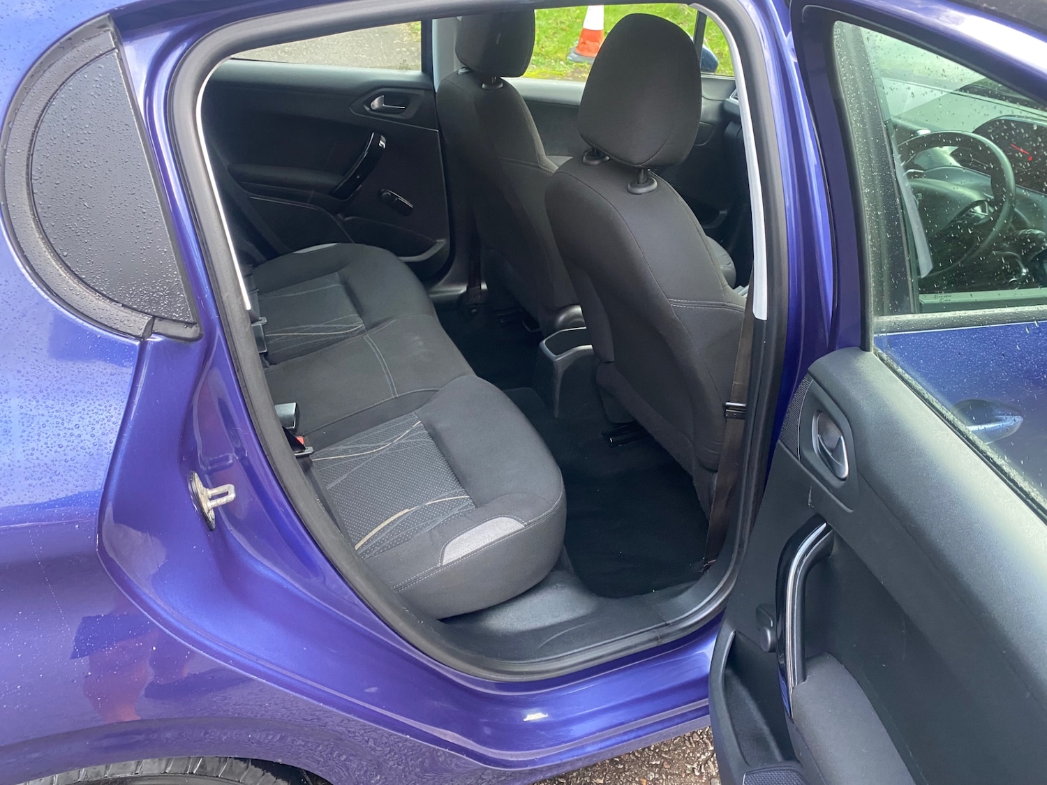 Used Peugeot 208 2012 for sale - 77300784: Photo 11