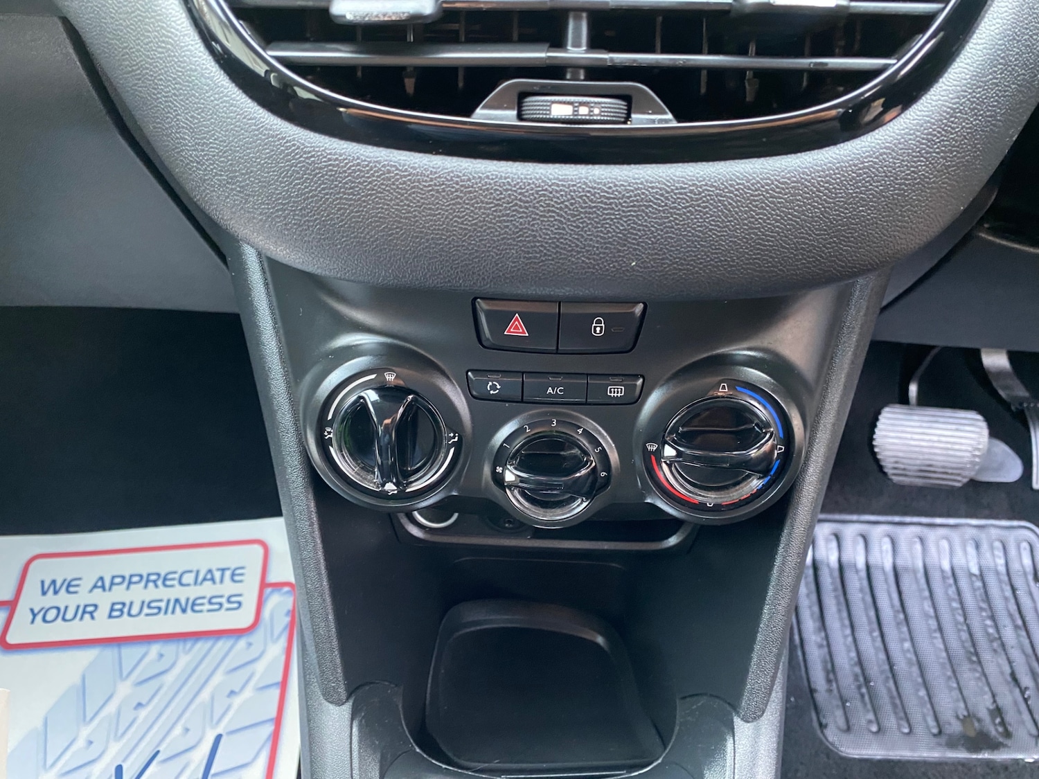 Used Peugeot 208 2012 for sale - 77300784: Photo 13