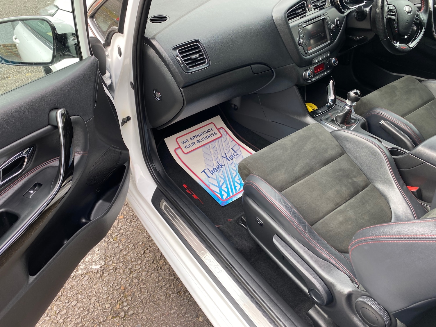 Used Kia Pro Ceed 2014 for sale - 77760650: Photo 12