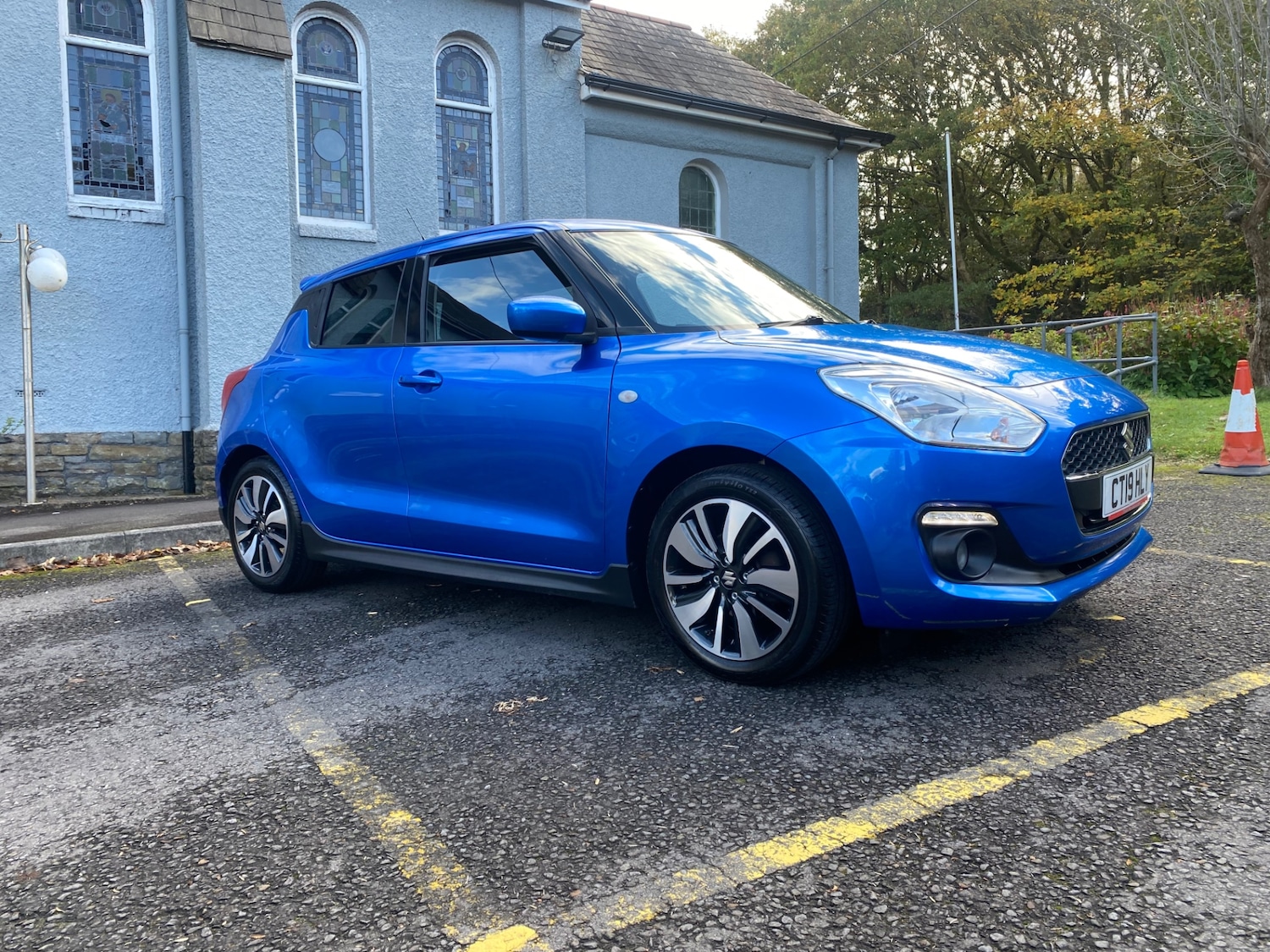 Used Suzuki Swift 2019 for sale - 76340789: Photo 1