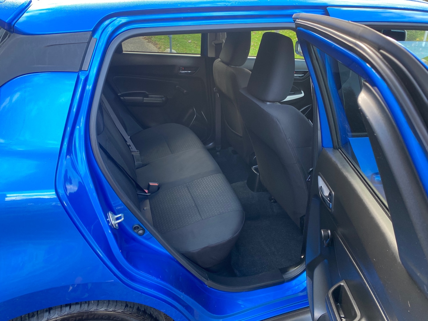 Used Suzuki Swift 2019 for sale - 76340789: Photo 11