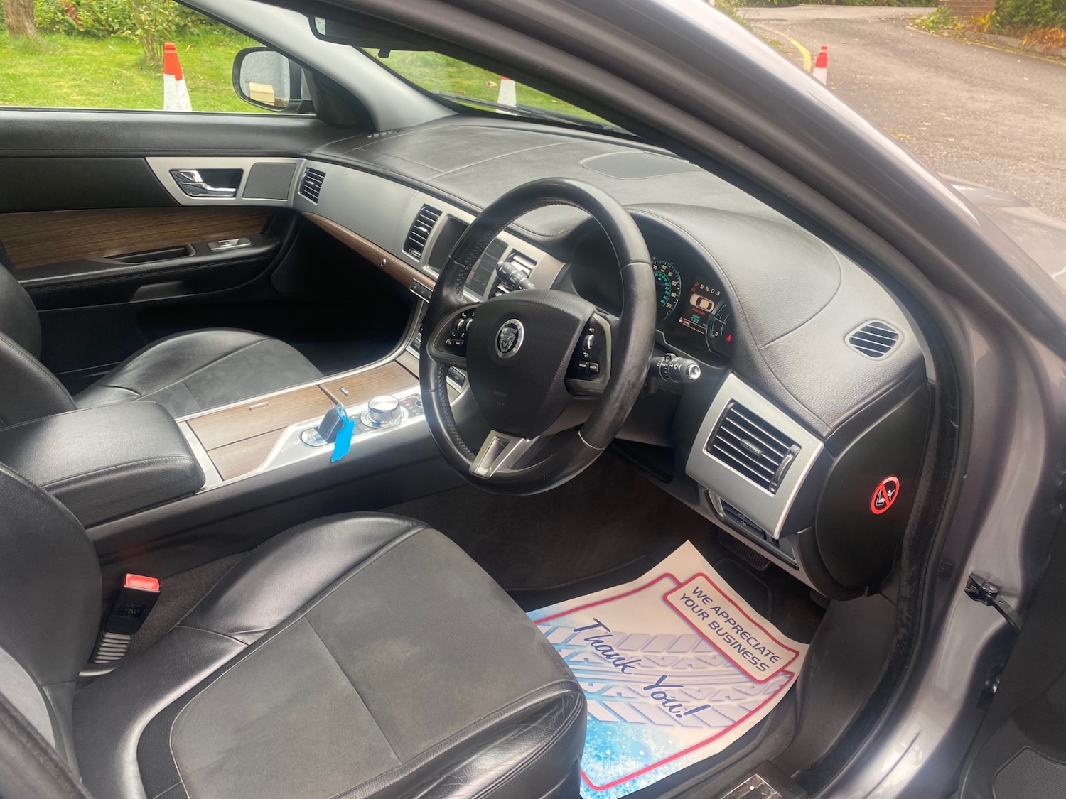 Used Jaguar XF 2012 for sale - 76290196: Photo 9