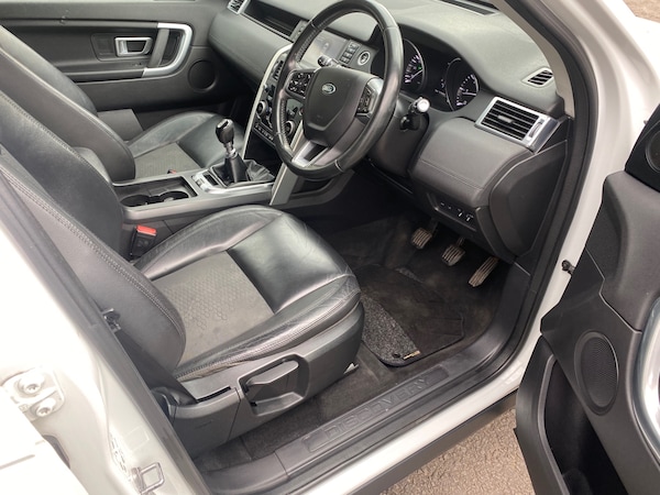 Used Land Rover Discovery Sport 2015 for sale - 76046934: Photo 10