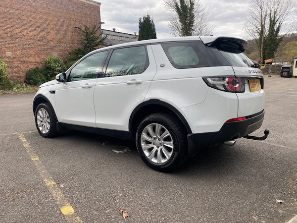 Used Land Rover Discovery Sport 2015 for sale - 76046934: Photo 4