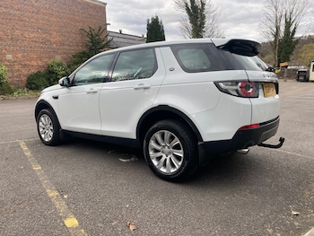 Used Land Rover Discovery Sport 2015 for sale - 76046934: Photo 4