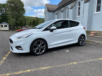 Used Ford Fiesta 2018 for sale - 79393085: Photo