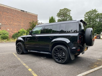 Used Land Rover Defender 2025 for sale - 79342137: Photo