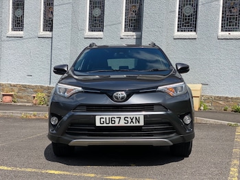Used Toyota RAV4 2017 for sale - 79386443: Photo