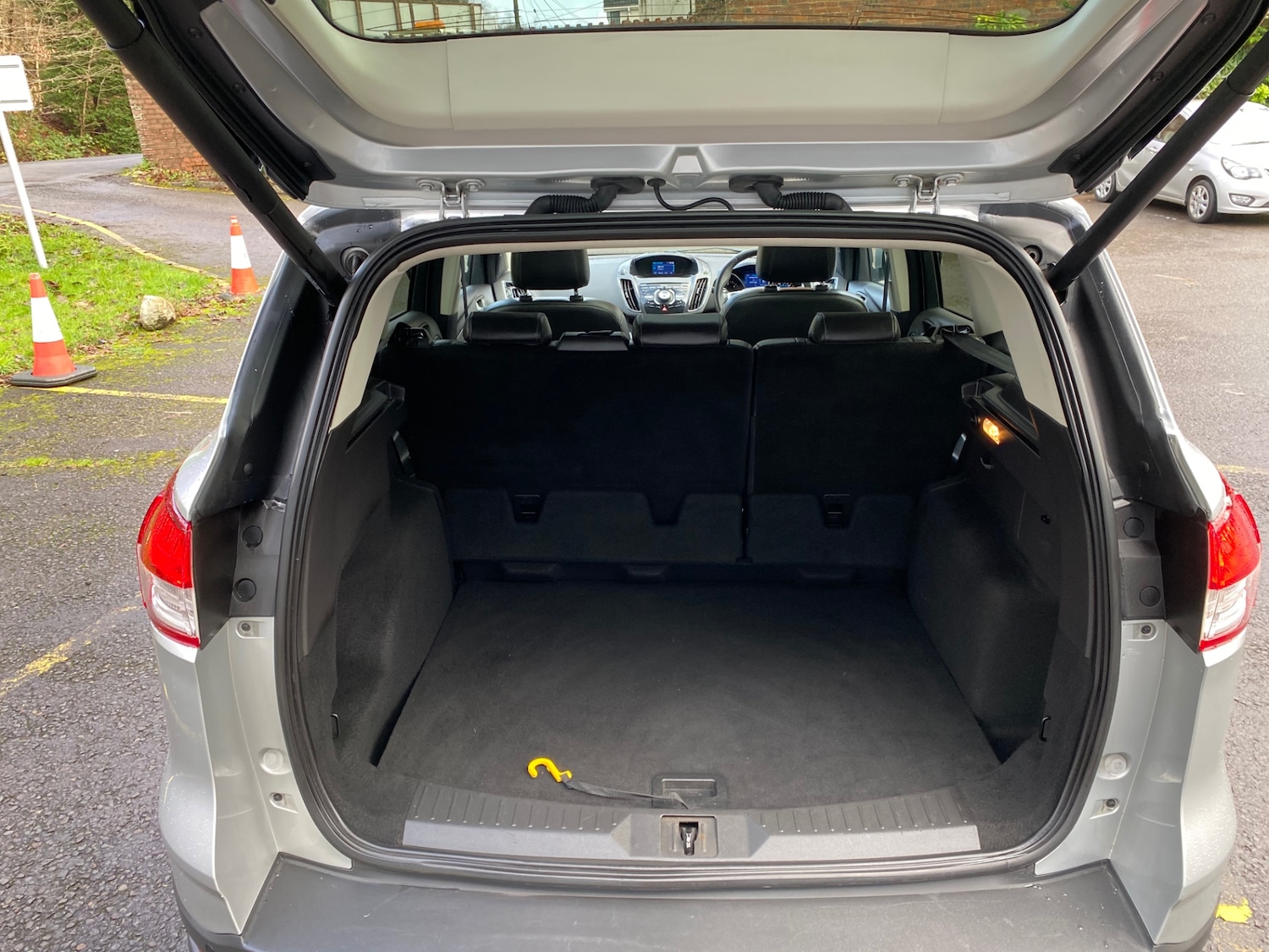 Used Ford Kuga 2015 for sale - 77002088: Photo 17