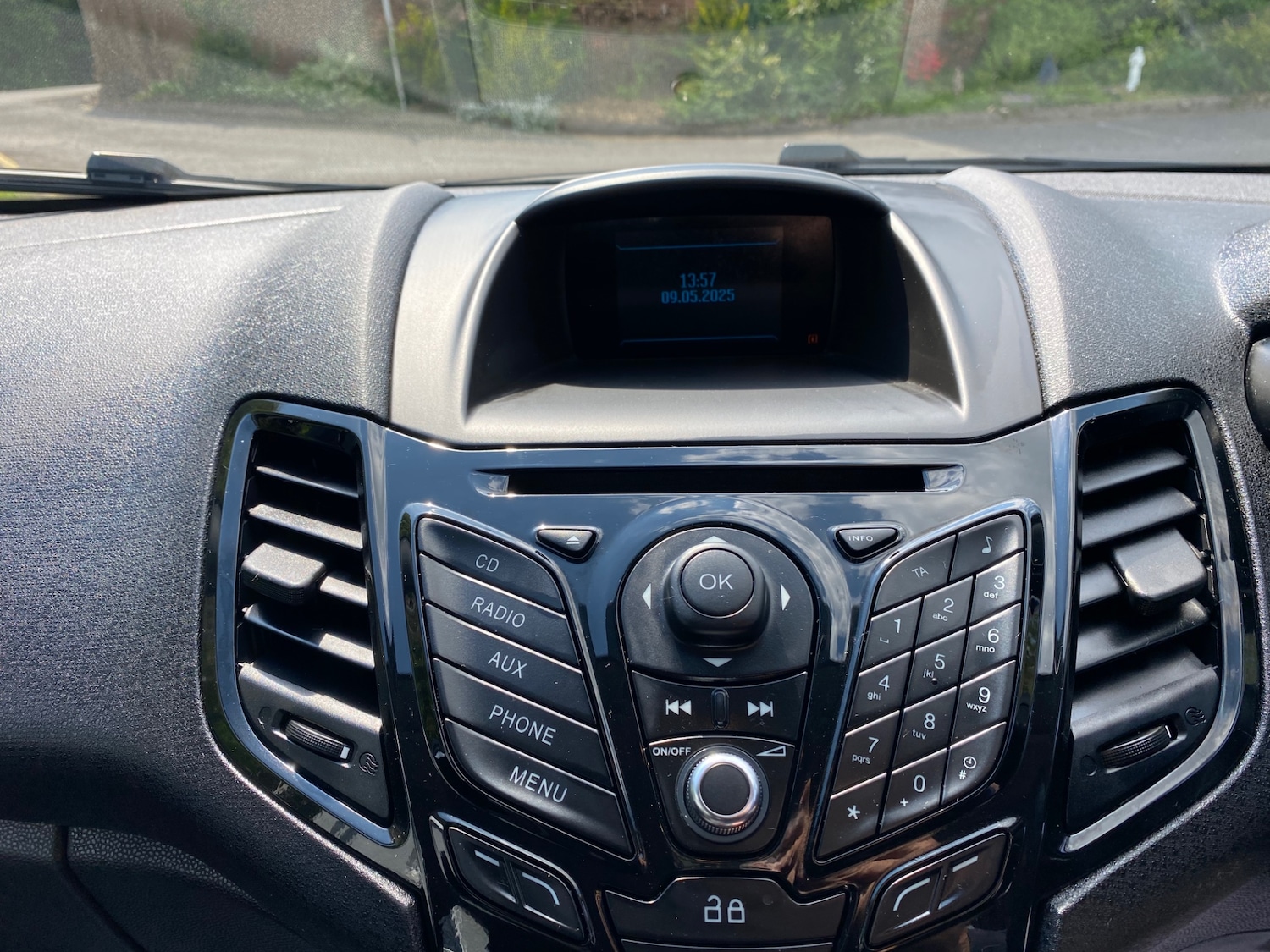 Used Ford Fiesta 2014 for sale - 76232680: Photo 13