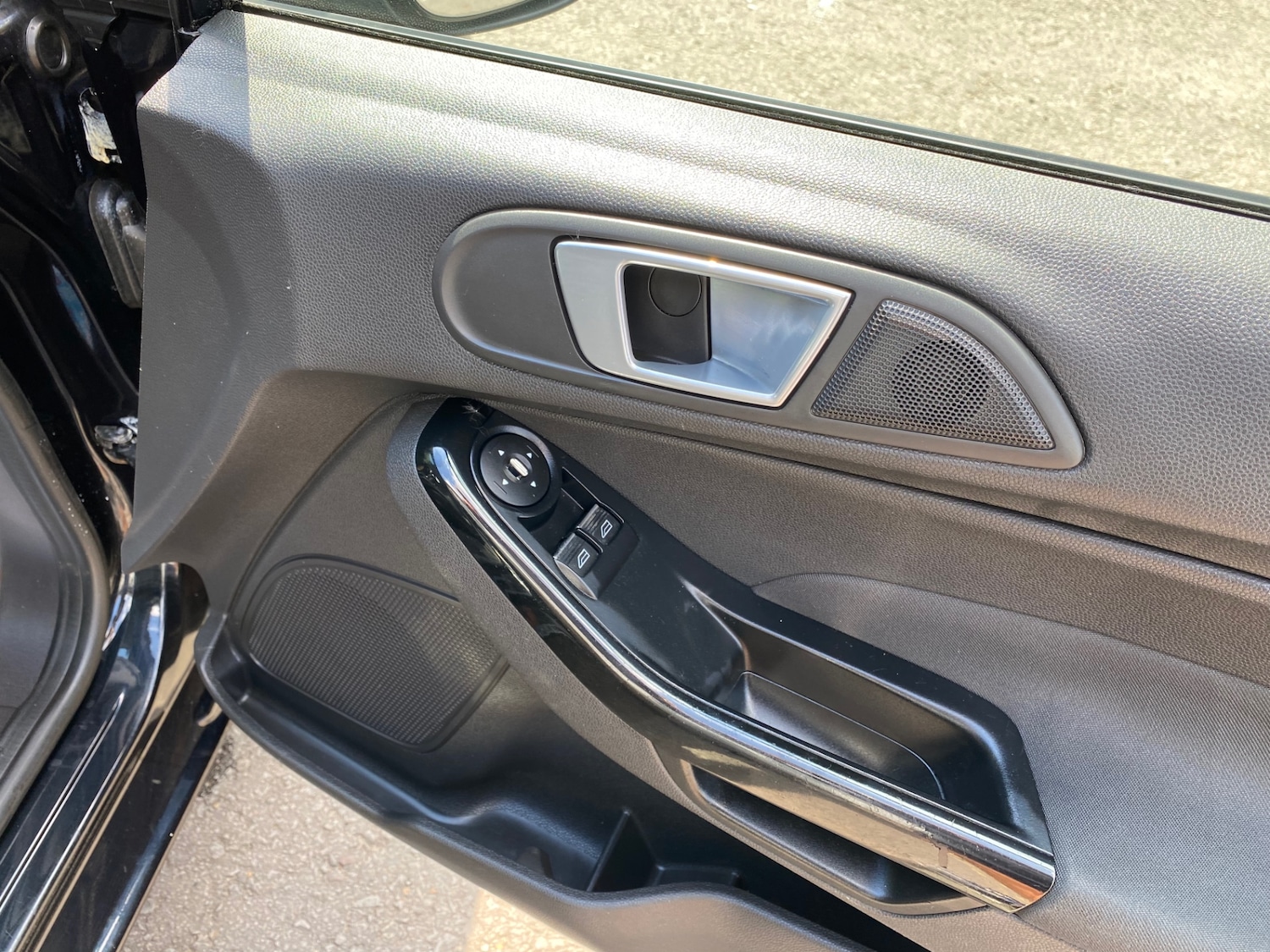 Used Ford Fiesta 2014 for sale - 76232680: Photo 15