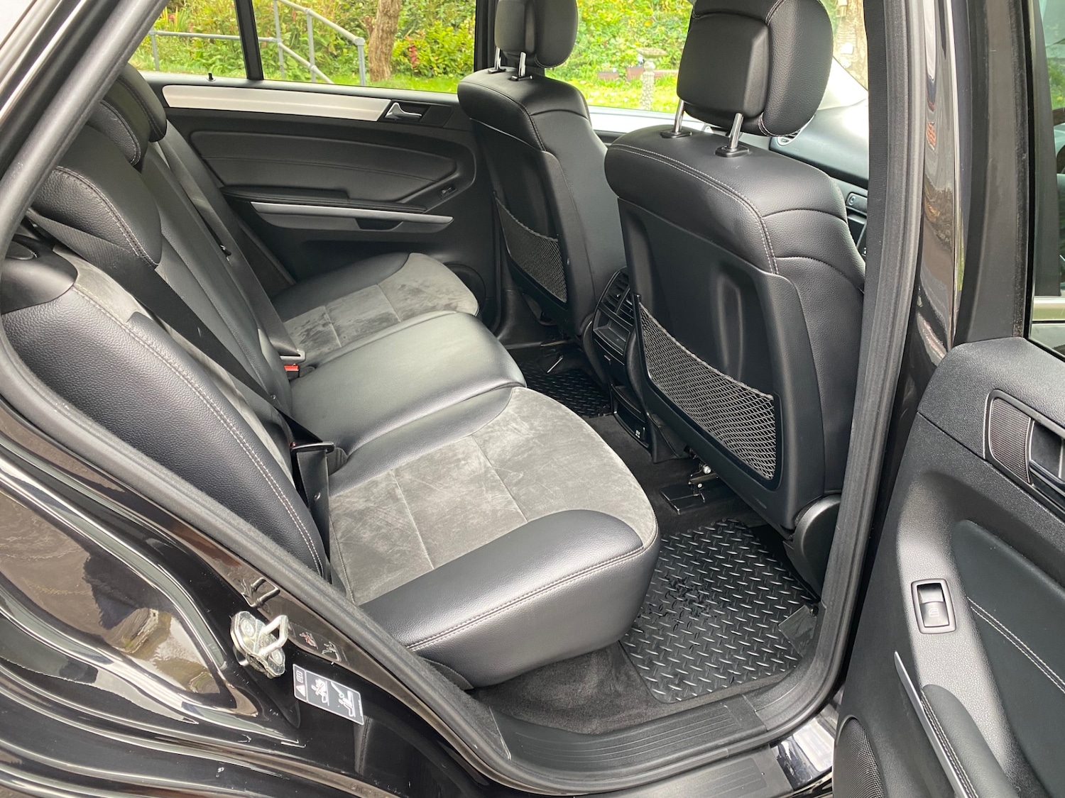 Used Mercedes-Benz M Class 2011 for sale - 76392090: Photo 10