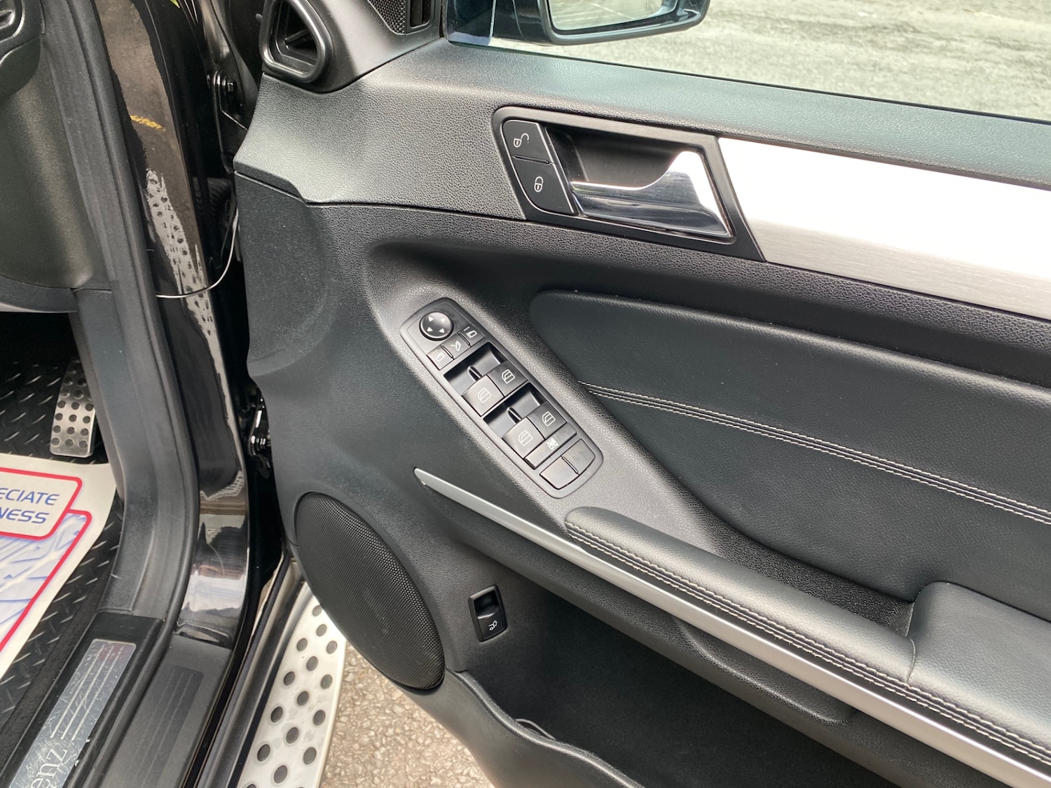 Used Mercedes-Benz M Class 2011 for sale - 76392090: Photo 16