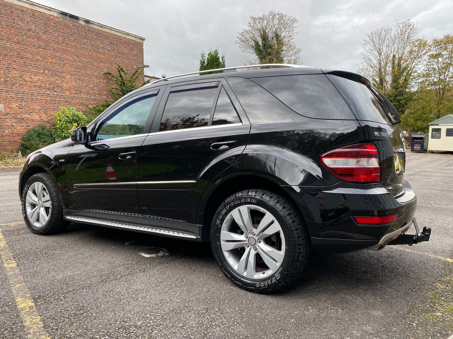 Used Mercedes-Benz M Class 2011 for sale - 76392090: Photo 4