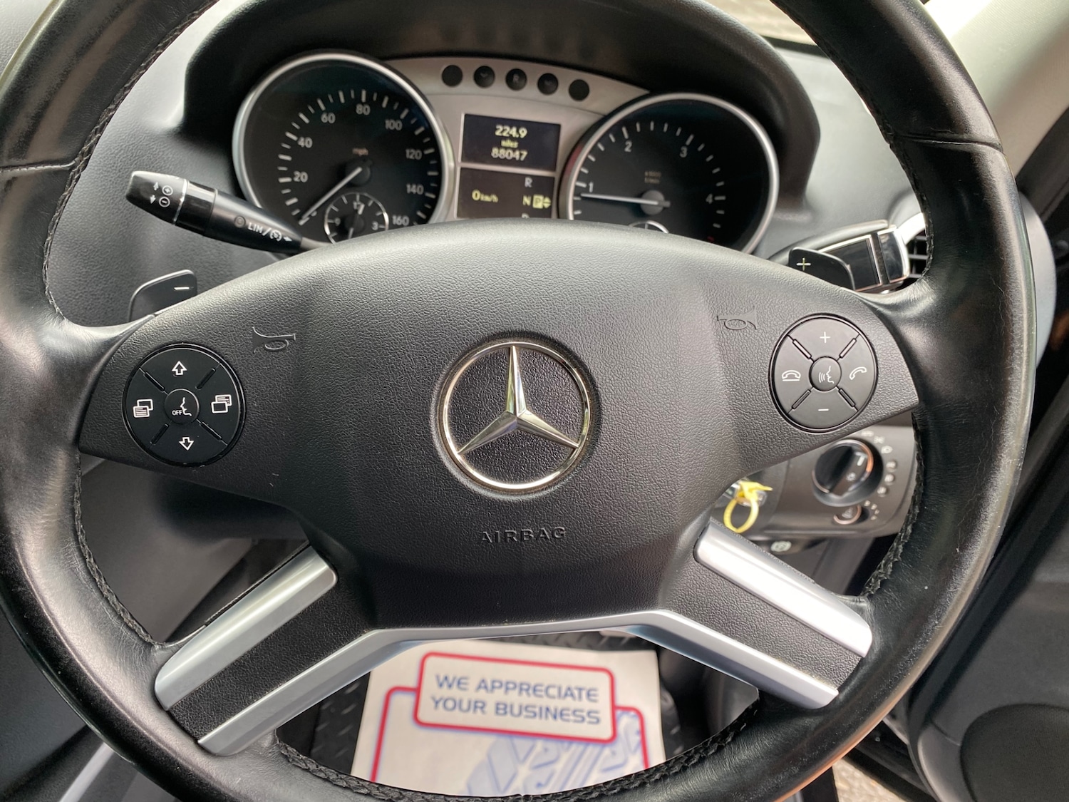 Used Mercedes-Benz M Class 2011 for sale - 76392090: Photo 8