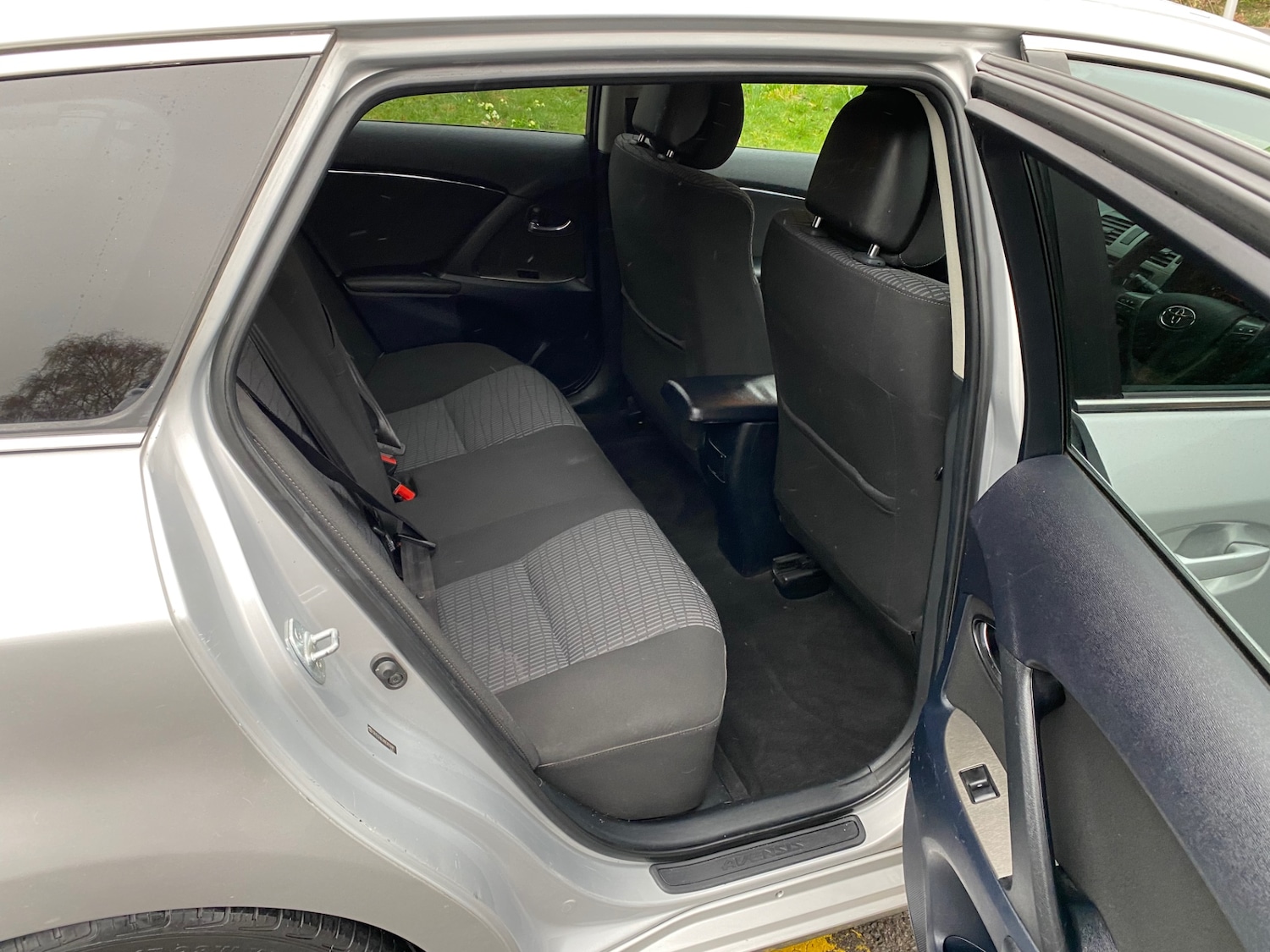 Used Toyota Avensis 2011 for sale - 77420729: Photo 10