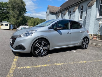 Used Peugeot 208 2018 for sale - 77570392: Photo