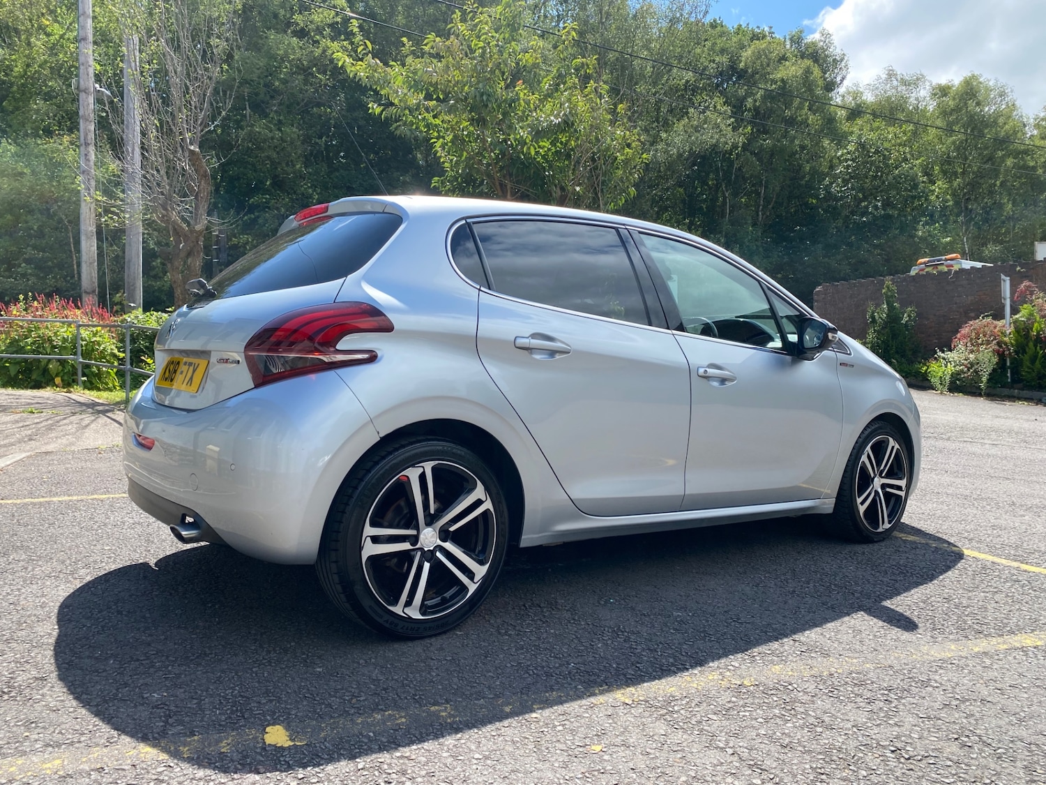 Used Peugeot 208 2018 for sale - 77570392: Photo 6