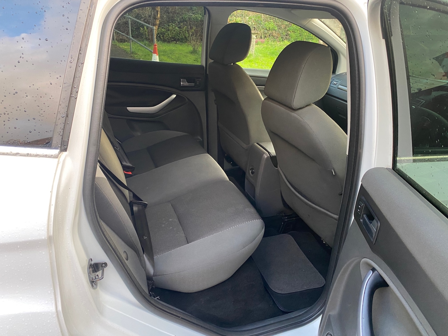 Used Ford Kuga 2010 for sale - 77536142: Photo 13