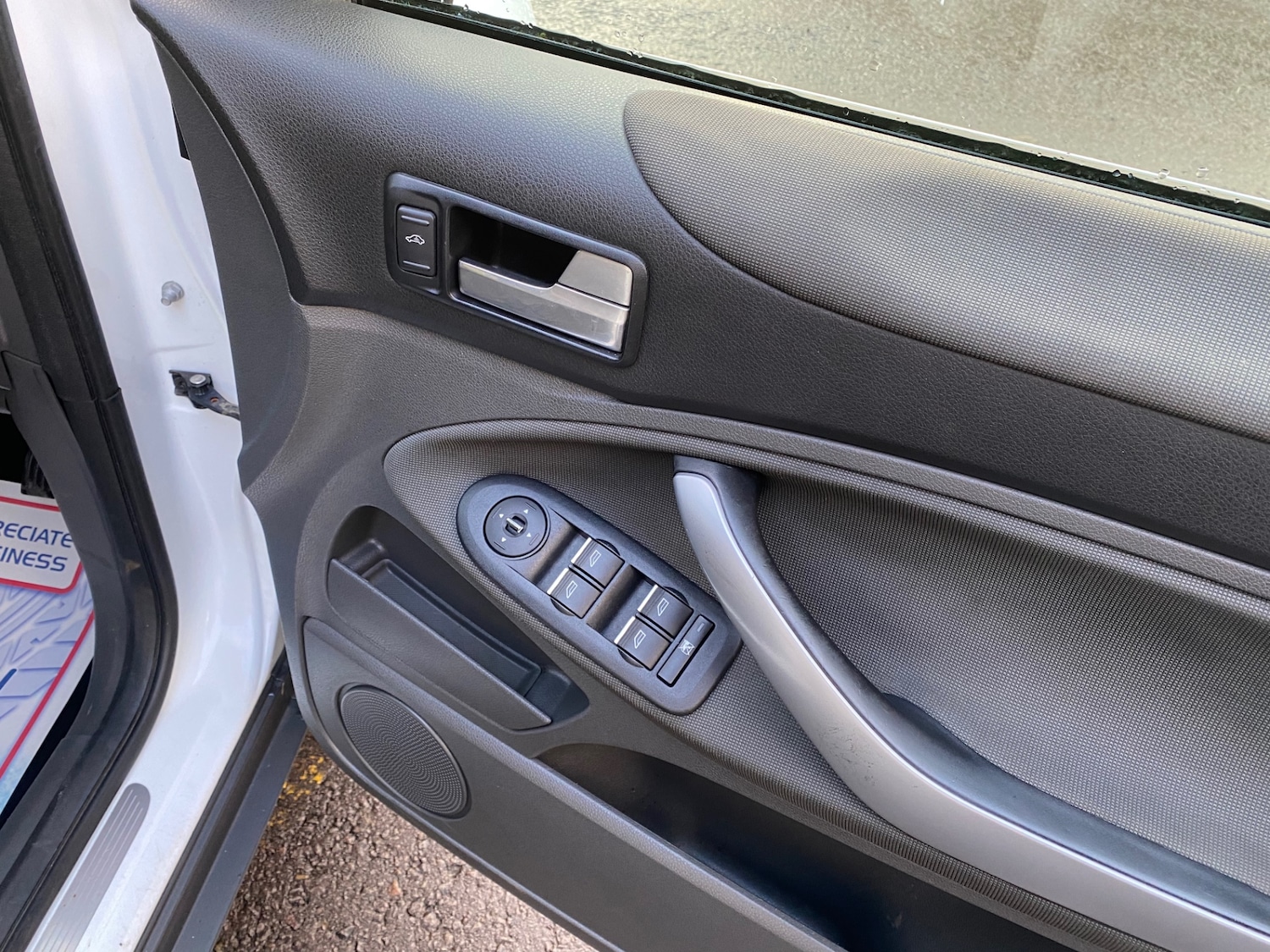 Used Ford Kuga 2010 for sale - 77536142: Photo 16