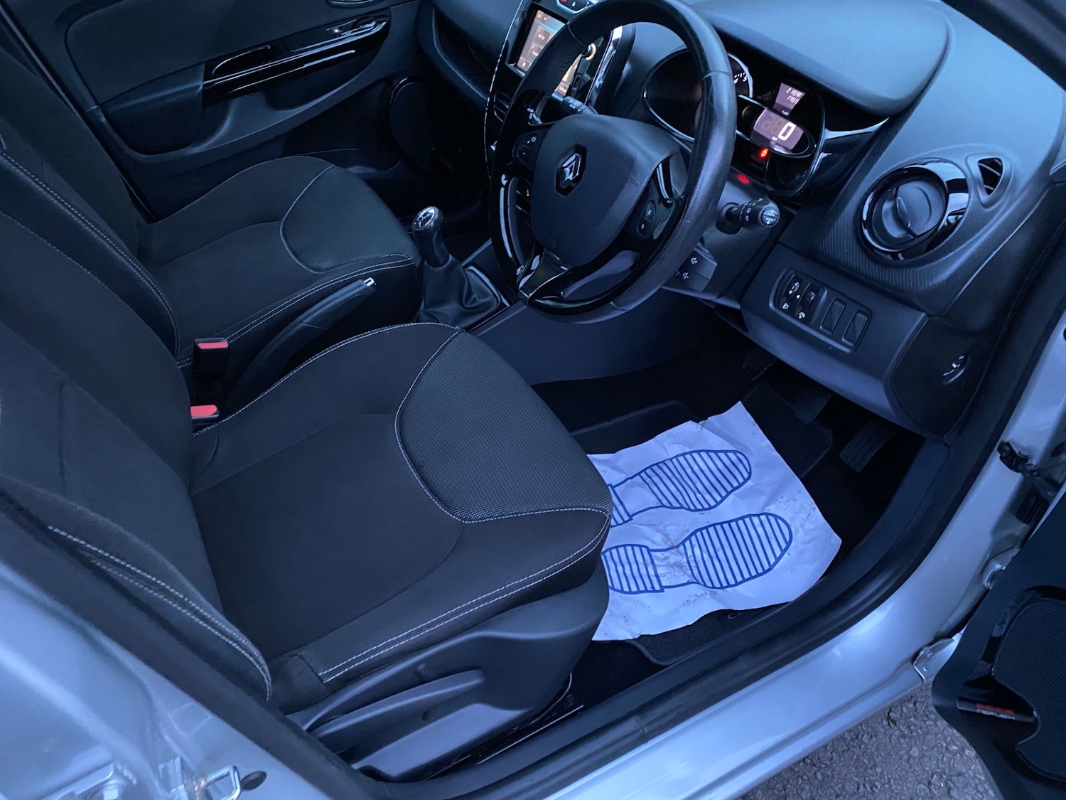 Used Renault Clio 2013 for sale - 77546293: Photo 10