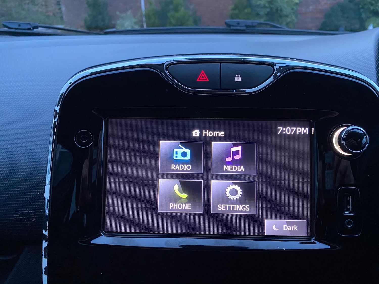 Used Renault Clio 2013 for sale - 77546293: Photo 15