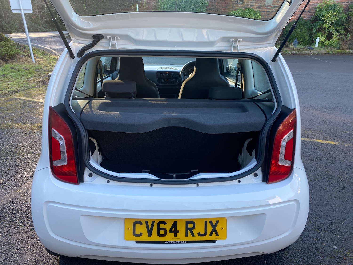 Used Volkswagen up! 2014 for sale - 76218946: Photo 12