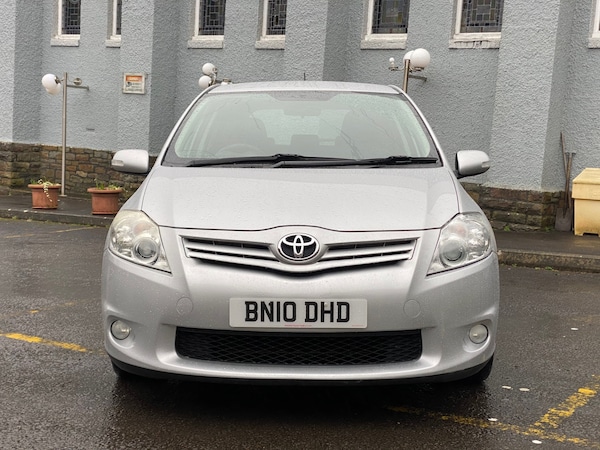 Used Toyota Auris 2010 for sale - 76244628: Photo 3
