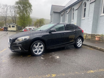 Used Volvo V40 2013 for sale - 78281965: Photo