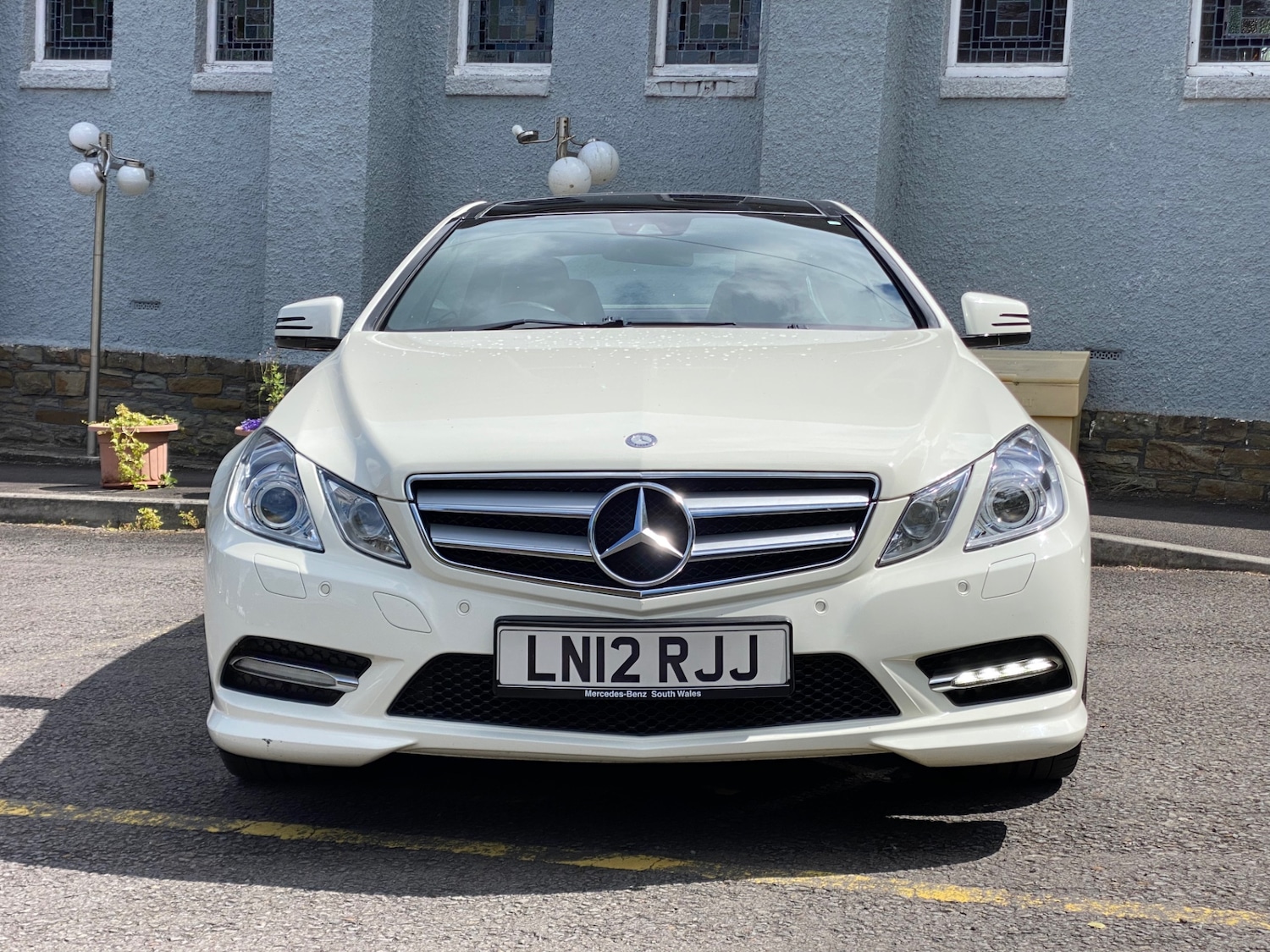 Used Mercedes-Benz E Class 2012 for sale - 77233974: Photo 2