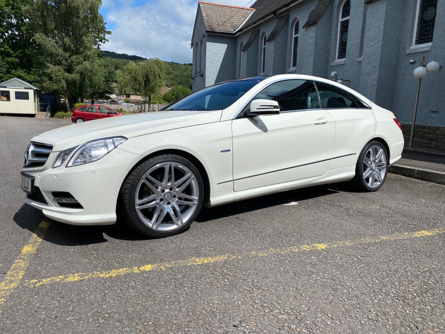 Used Mercedes-Benz E Class 2012 for sale - 77233974: Photo 4