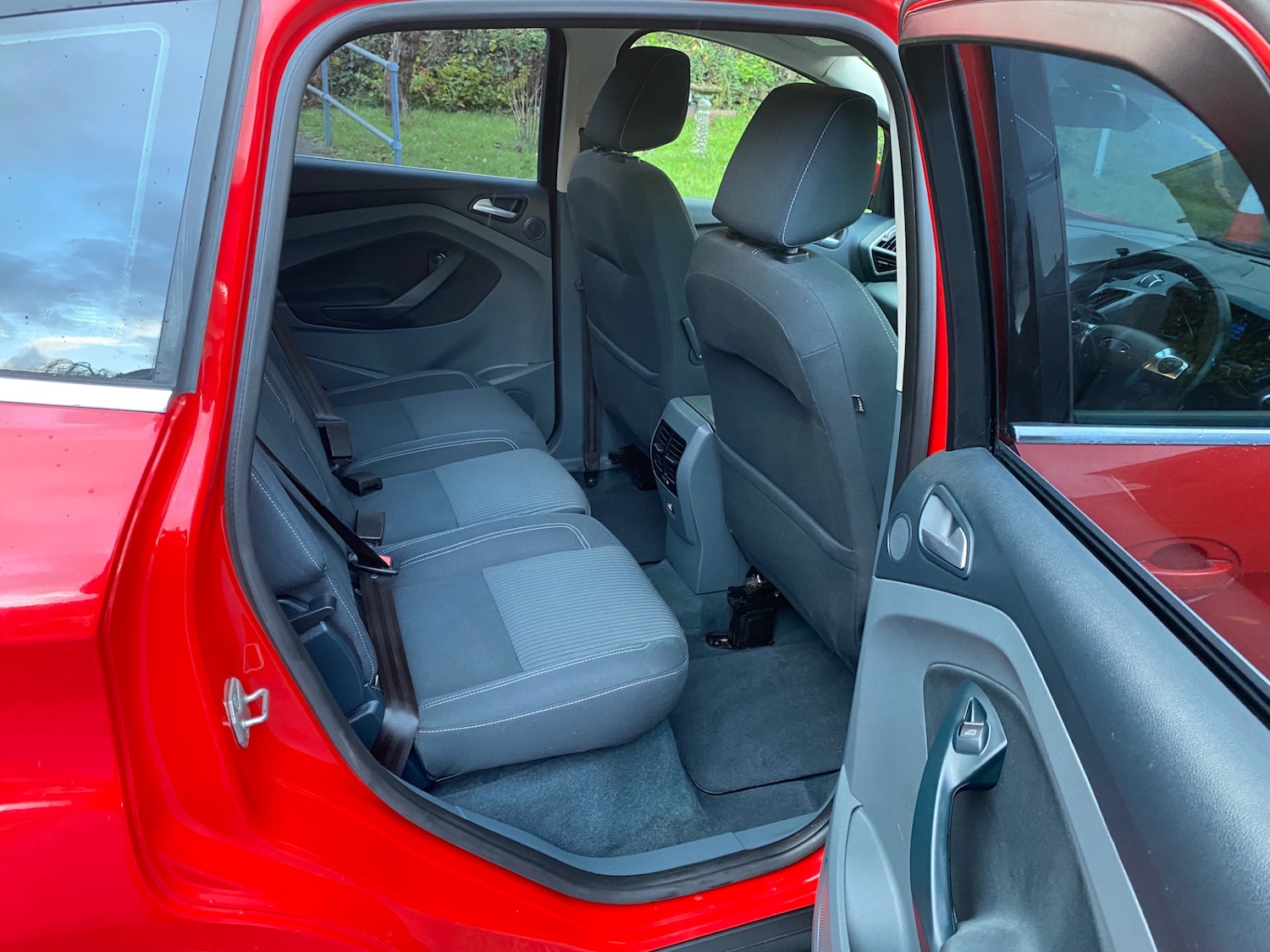 Used Ford C-Max 2012 for sale - 77003390: Photo 9