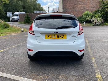 Used Ford Fiesta 2014 for sale - 79386416: Photo