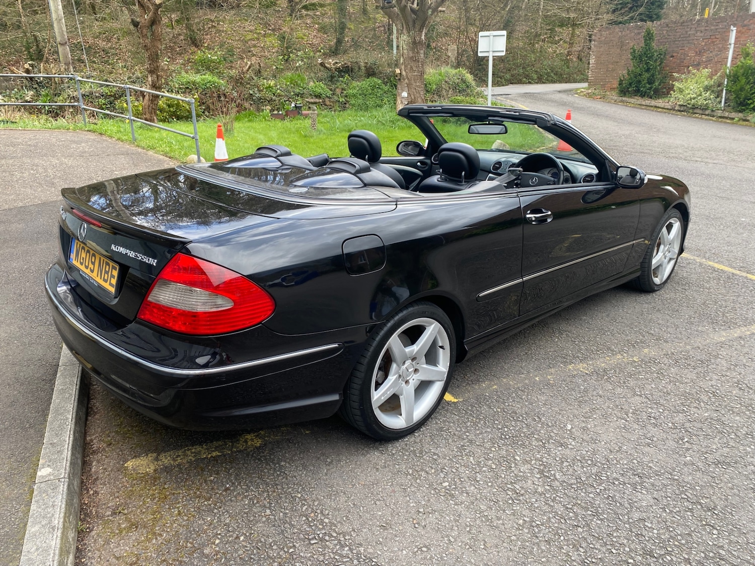 Used Mercedes-Benz CLK 2009 for sale - 77890090: Photo 9