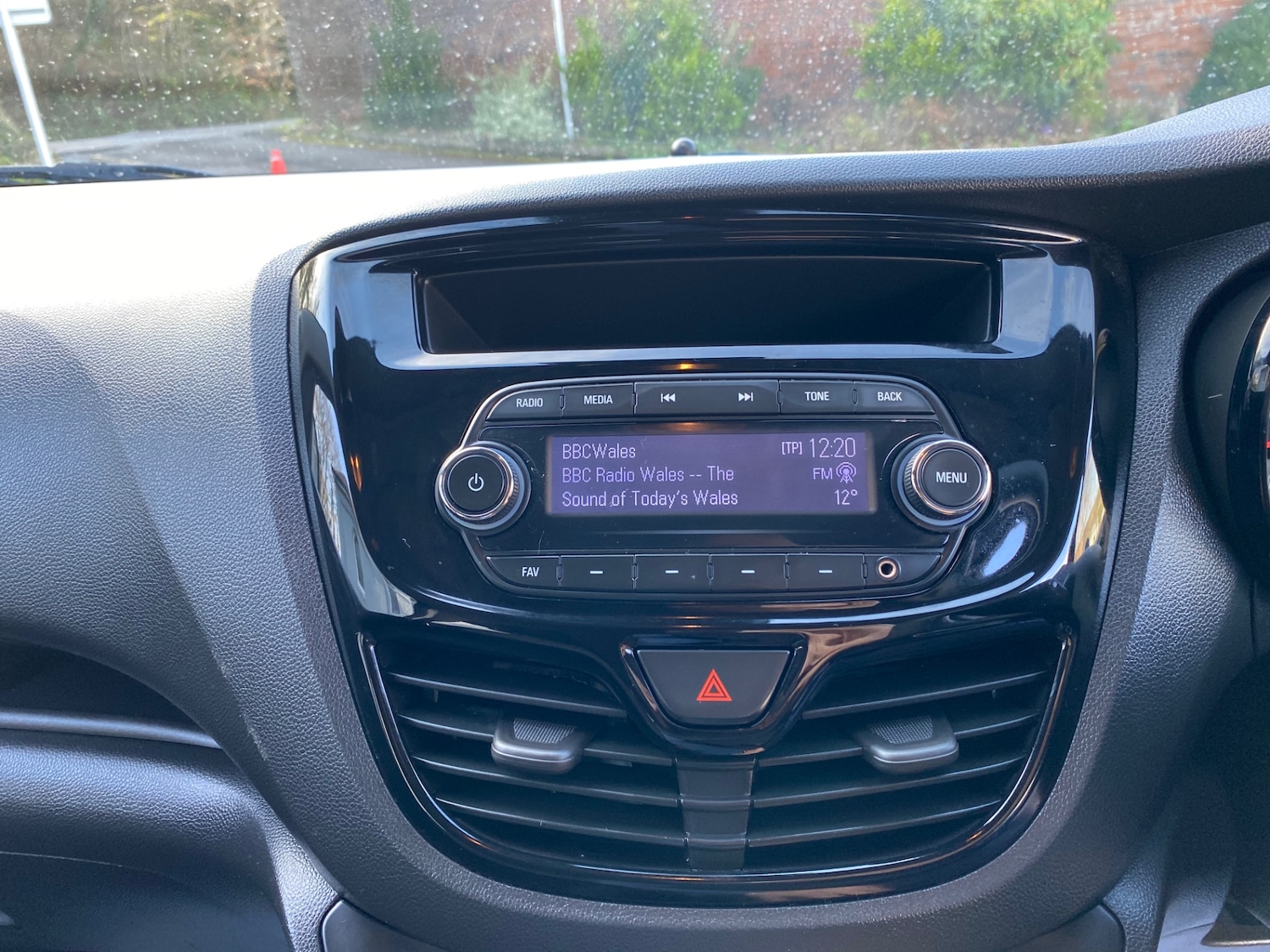 Used Vauxhall Viva 2015 for sale - 77650779: Photo 12