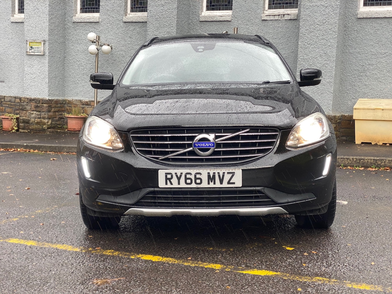Used Volvo XC60 2016 for sale - 76437954: Photo 2