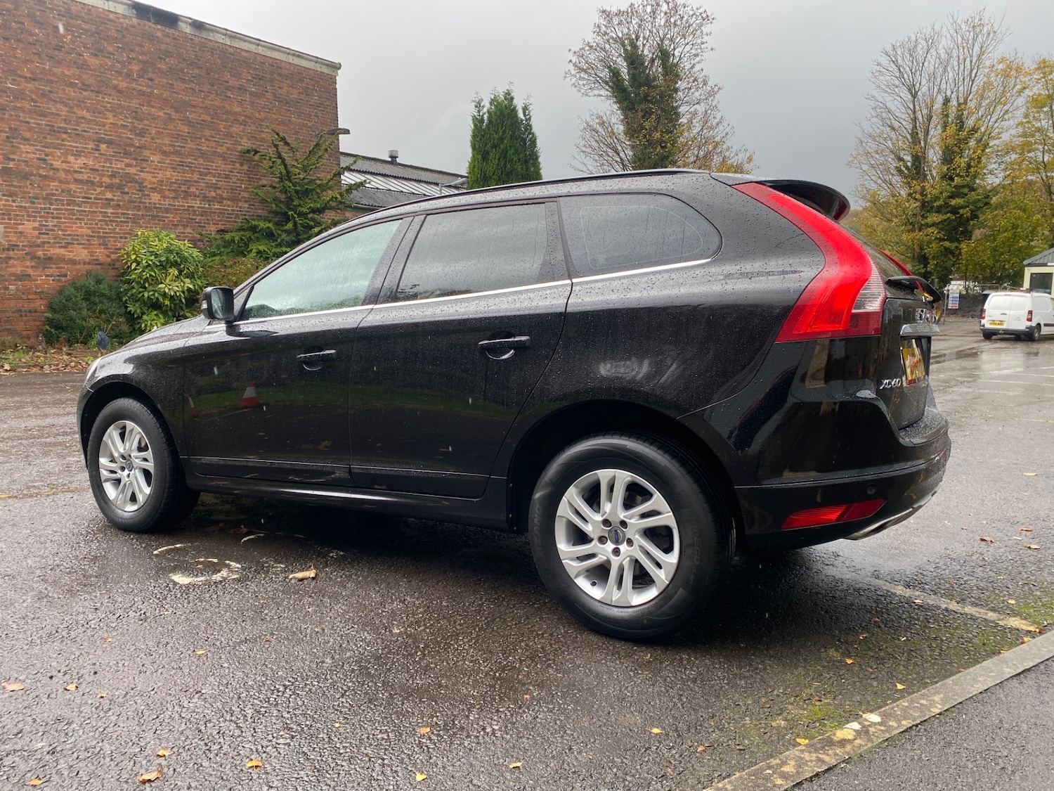 Used Volvo XC60 2016 for sale - 76437954: Photo 4