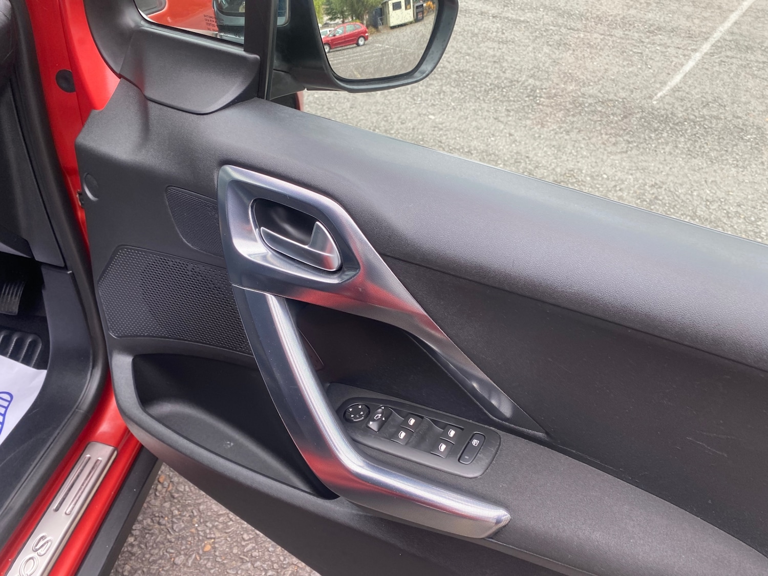 Used Peugeot 2008 2015 for sale - 76232713: Photo 14