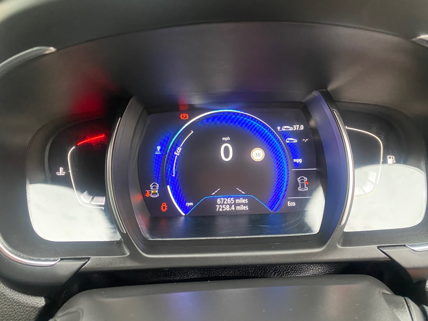 Used Renault Scenic 2017 for sale - 76497603: Photo 7