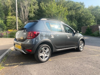 Used Dacia Sandero Stepway 2018 for sale - 79245846: Photo