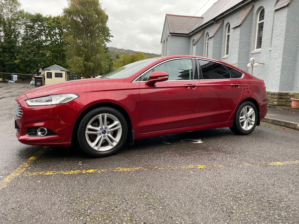 Used Ford Mondeo 2015 for sale - 76028334: Photo 2