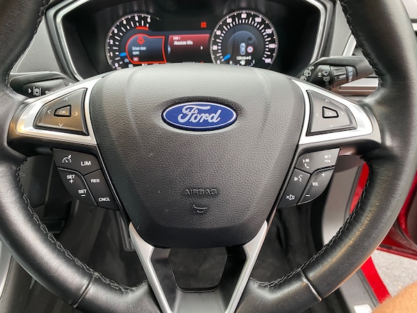 Used Ford Mondeo 2015 for sale - 76028334: Photo 8